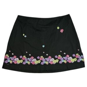 David Paul Women’s‎ Black Floral Embroidered Cotton Blend Skort - Size 12